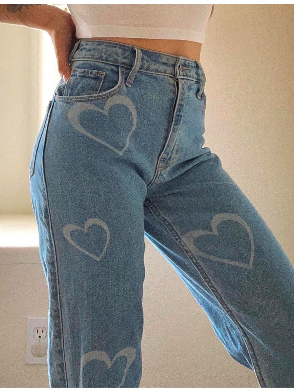 🎉Host Pick🎉 Hollister Ultra High Rise Dad Jeans with Heart Print